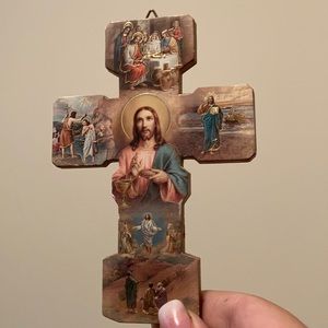 CHRISTIAN / CATHOLIC hangable Jesus cross